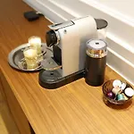アパート グレタ レジデンス *