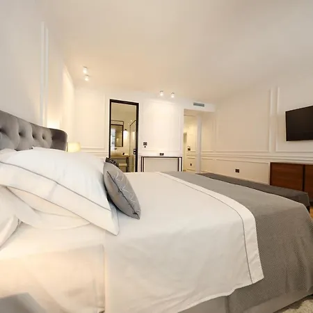 グレタ レジデンス アパート ザダル