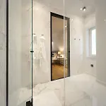格丽泰公寓 *